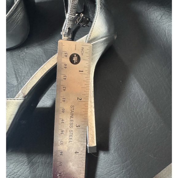 Givenchy G-lock platform pump - Picture 10 of 12